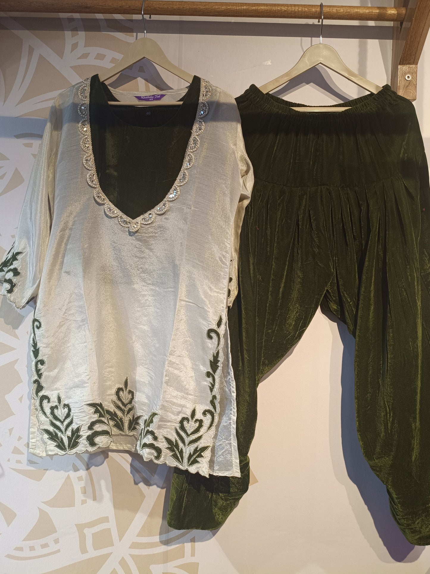 DH293-Velvet Punjabi Suit