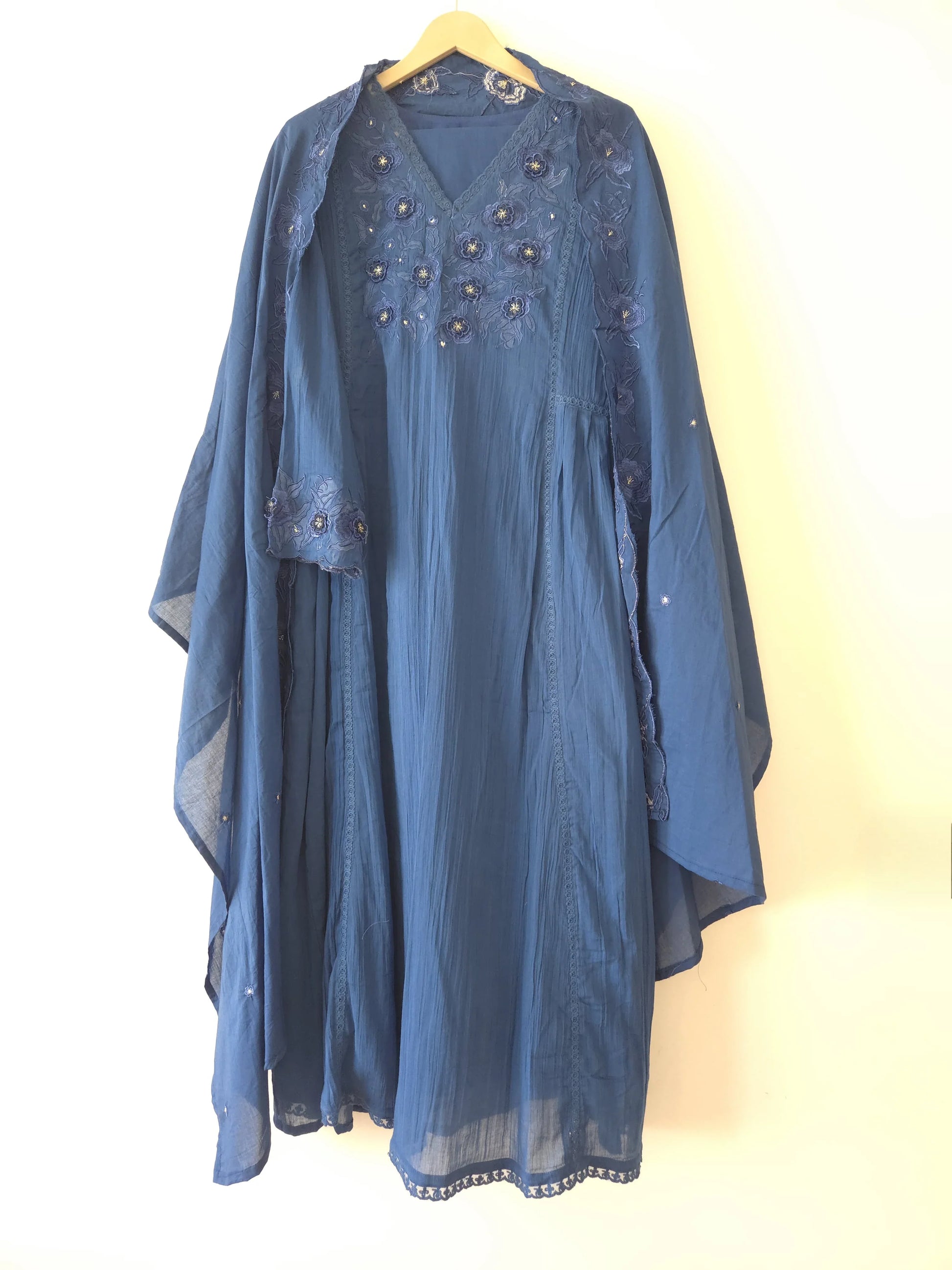 DH133-B-Regal Teal Embroidered Kurta Set - Dharini's Store