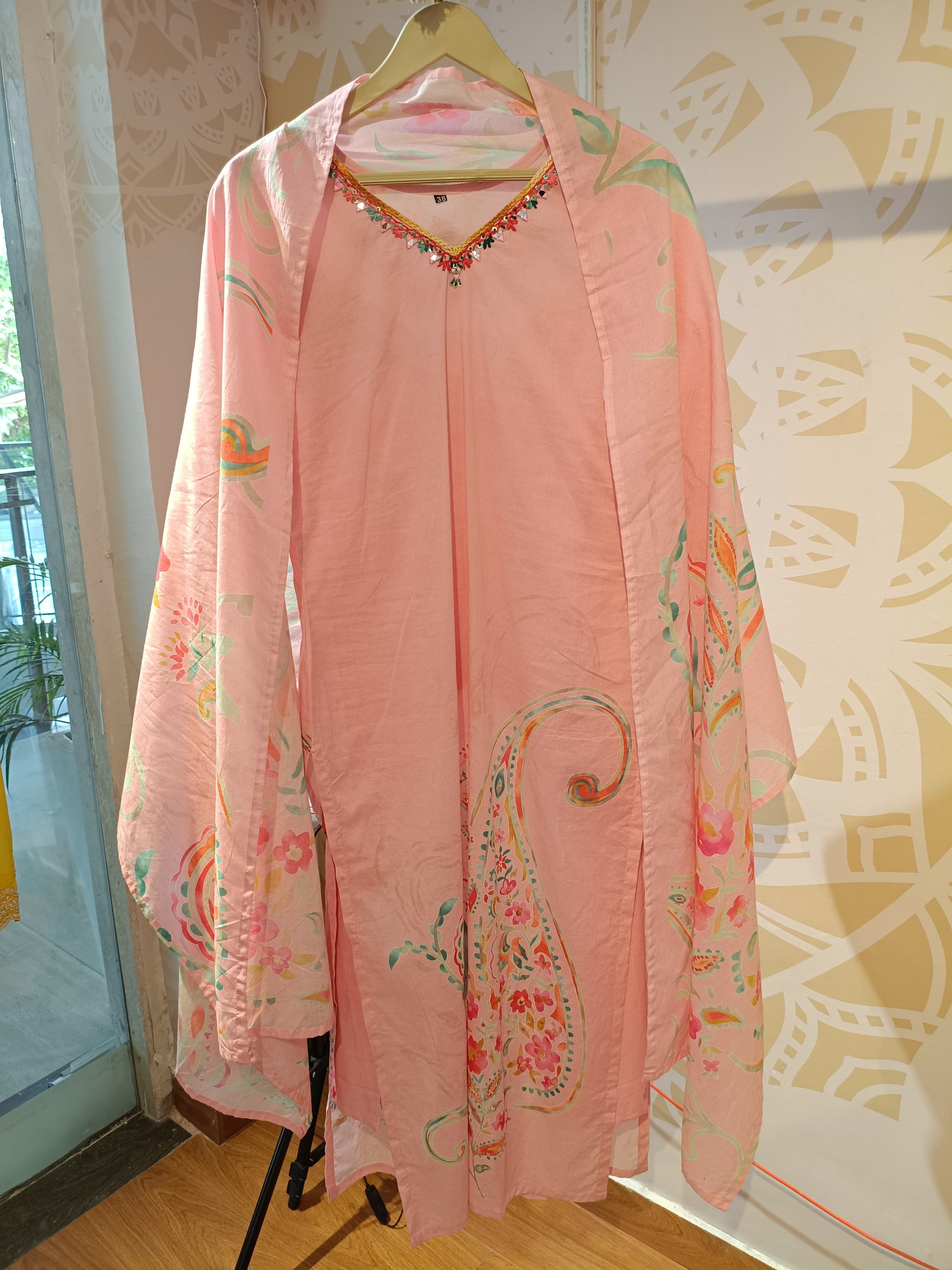 DH105-P-Pastel Pink Hand-Painted Kurta Set - Dharini's Store