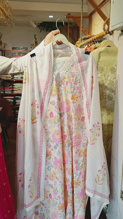 DH336-Women’s 3 Piece Unstitched  Cotton Suit Set with Floral Print