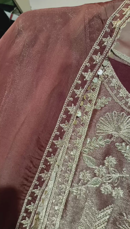 DH262-Vintage Brown & Gold Royal Suit