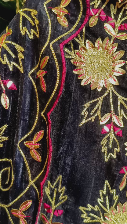 DH261-Velvet Elegance In Midnight Blue