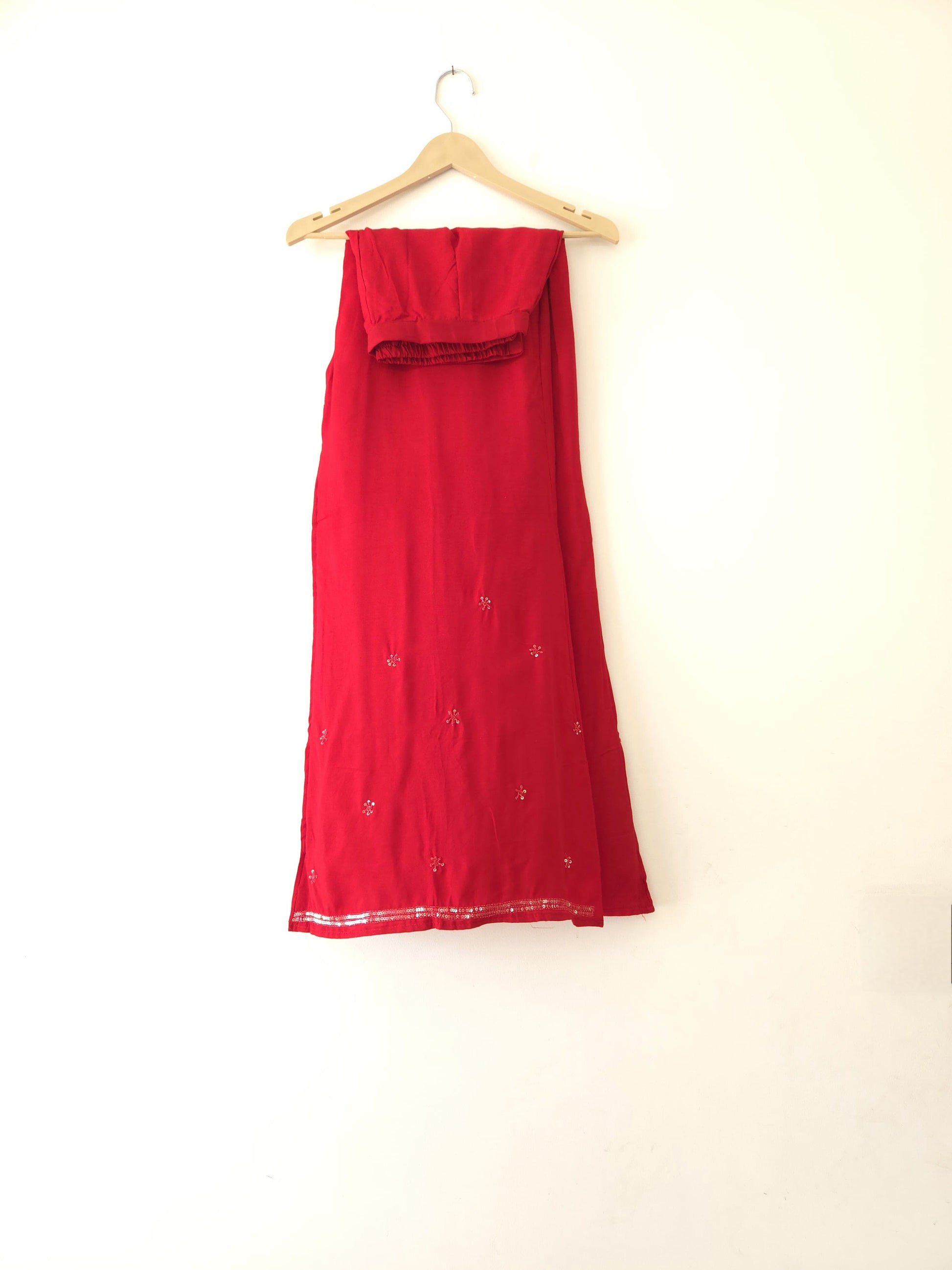 DH165-R-Elegant Red Embroidered Suit Set - Dharini's Store
