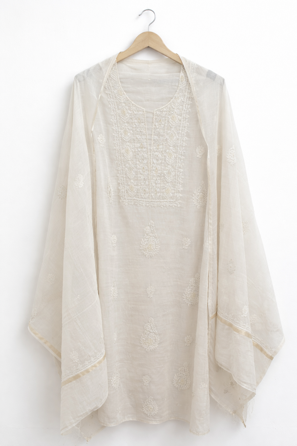 DH275-Elegant Off-White Cotton Chikankari Unstitched Suit with Embroidered Dupatta
