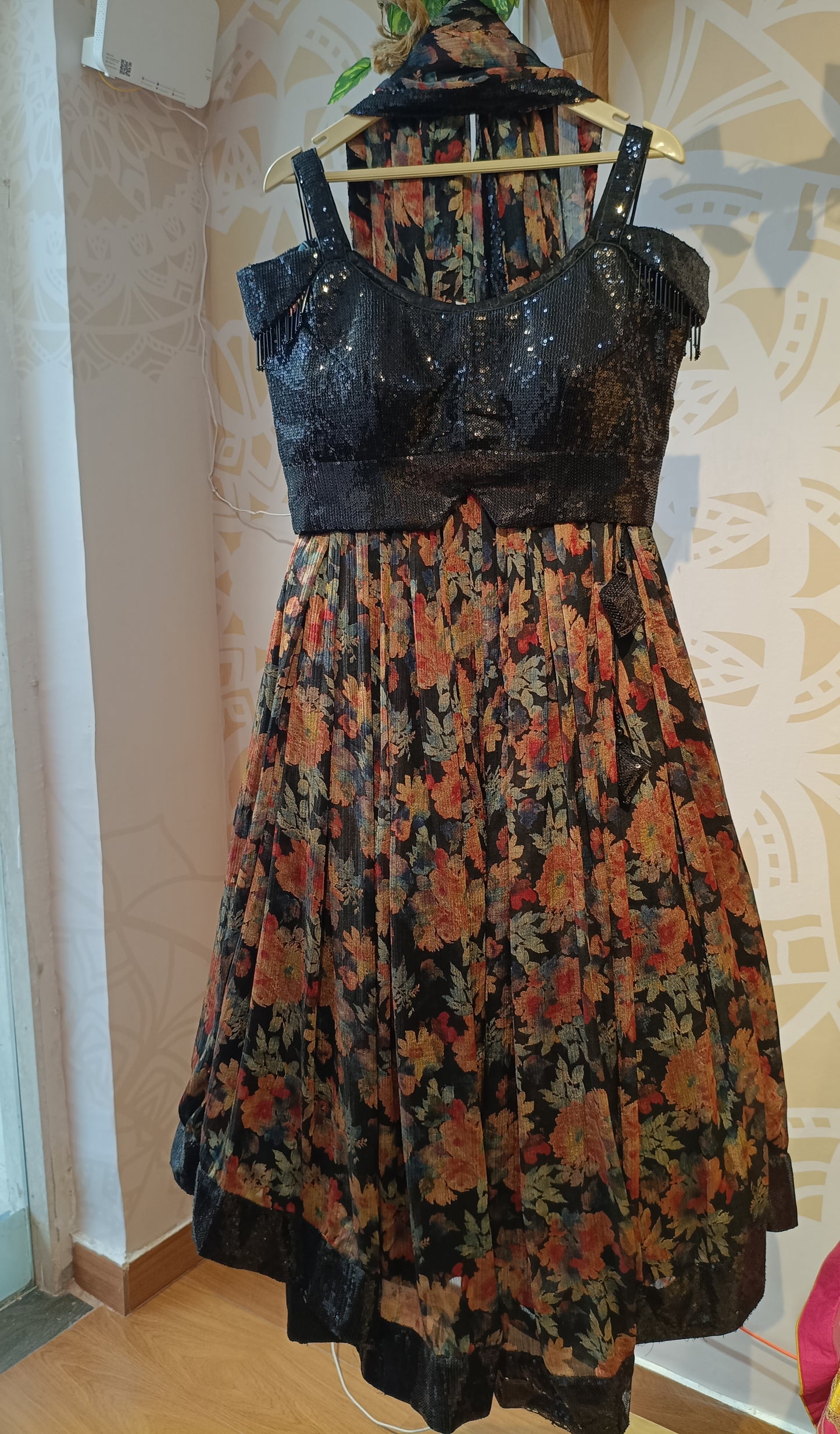 DH220-Black Sequin Blouse with Floral Print Lehenga Chunni