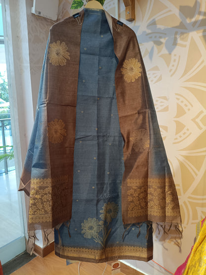 DH227-Rustic Blue-Brown With Traditional Floral Borders