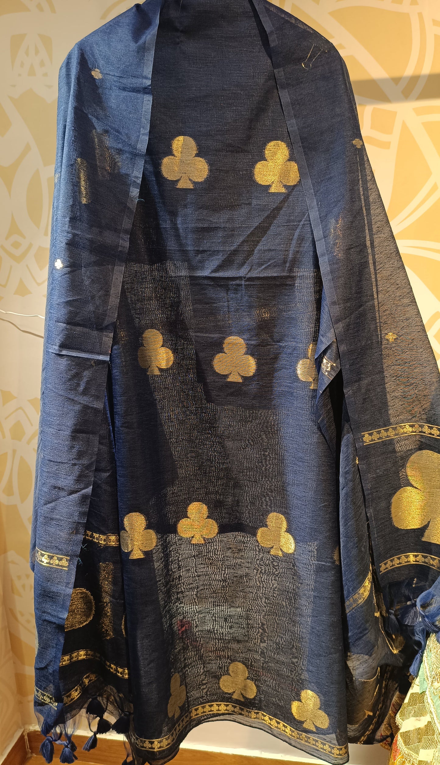 DH264-Navy Luxe Elegance