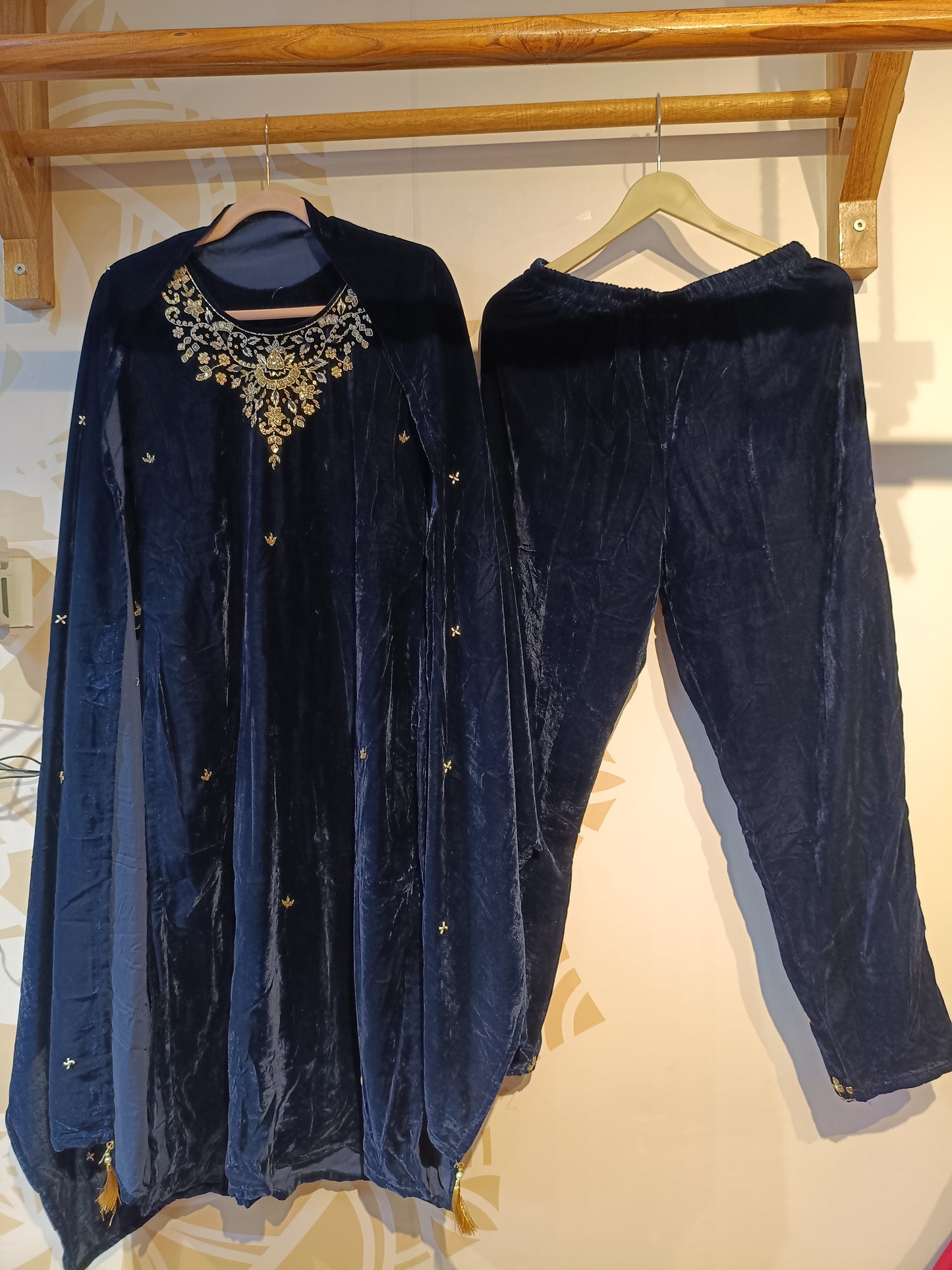 DH292-Elegant Navy Blue Three Piece Velvet Suit with Golden Embroidery