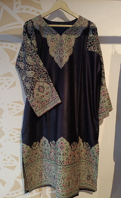 DH272-Black Kashmiri Pheran with Tilla Embroidery & V Neckline
