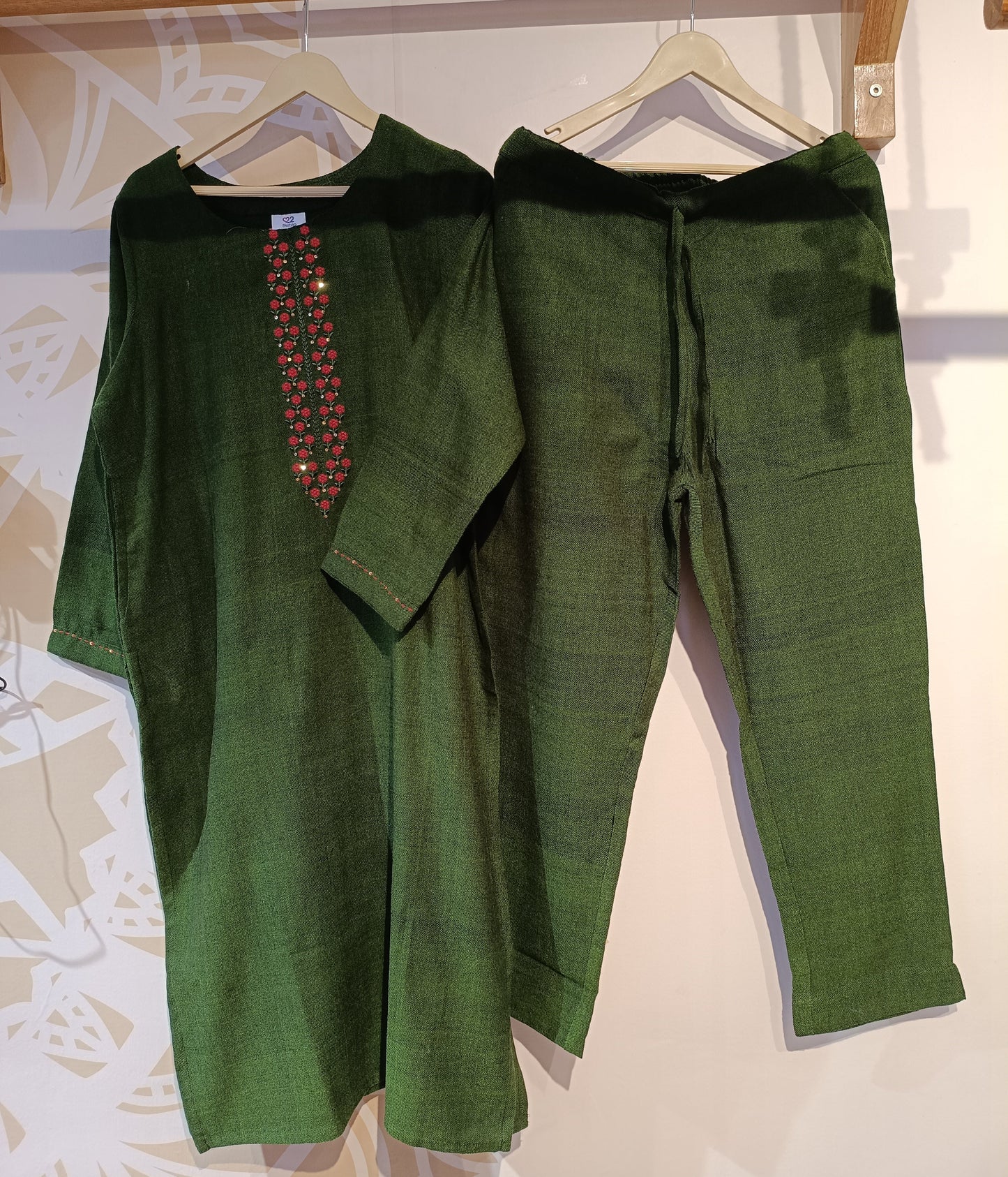 DH268-Green Woollen Comfort Wear