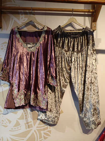 DH284-Luxurious Mauve & Silver Velvet Three-Piece Suit Set